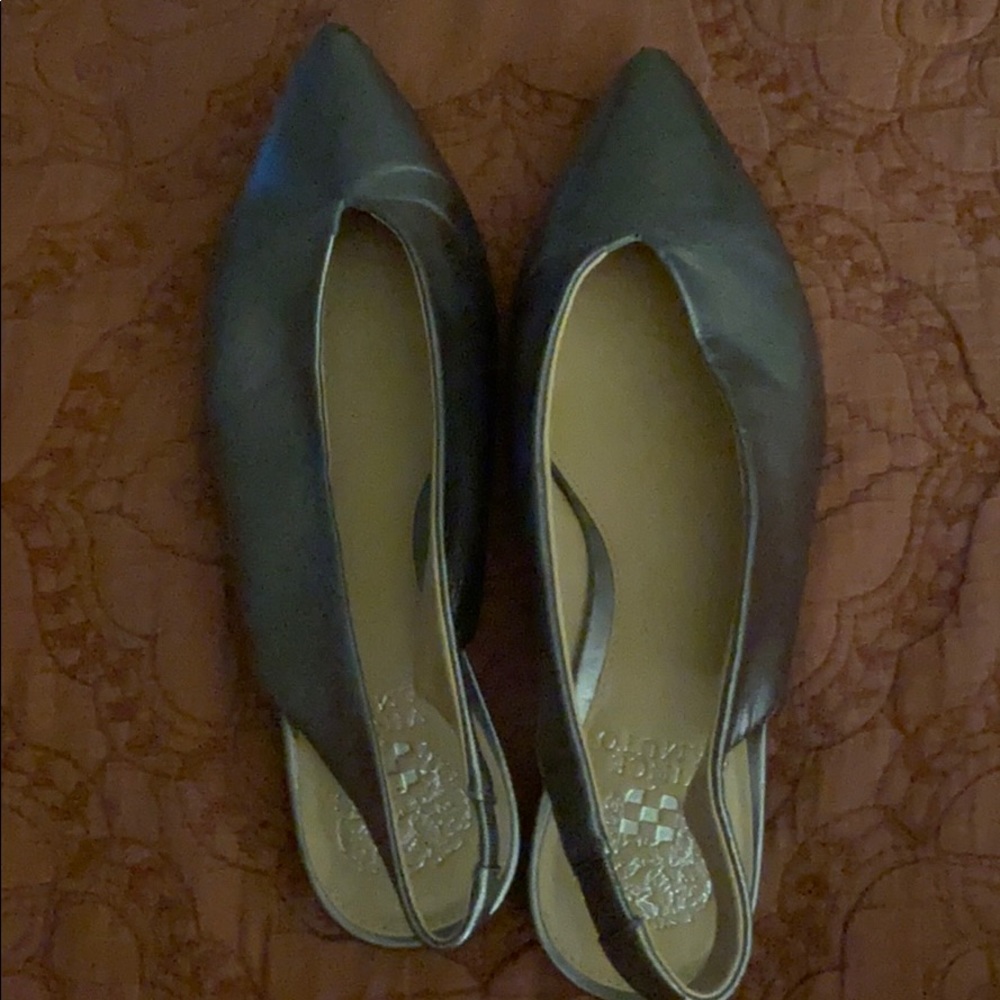 Vince camuto silver pointy shoes women’s M 7 1/2